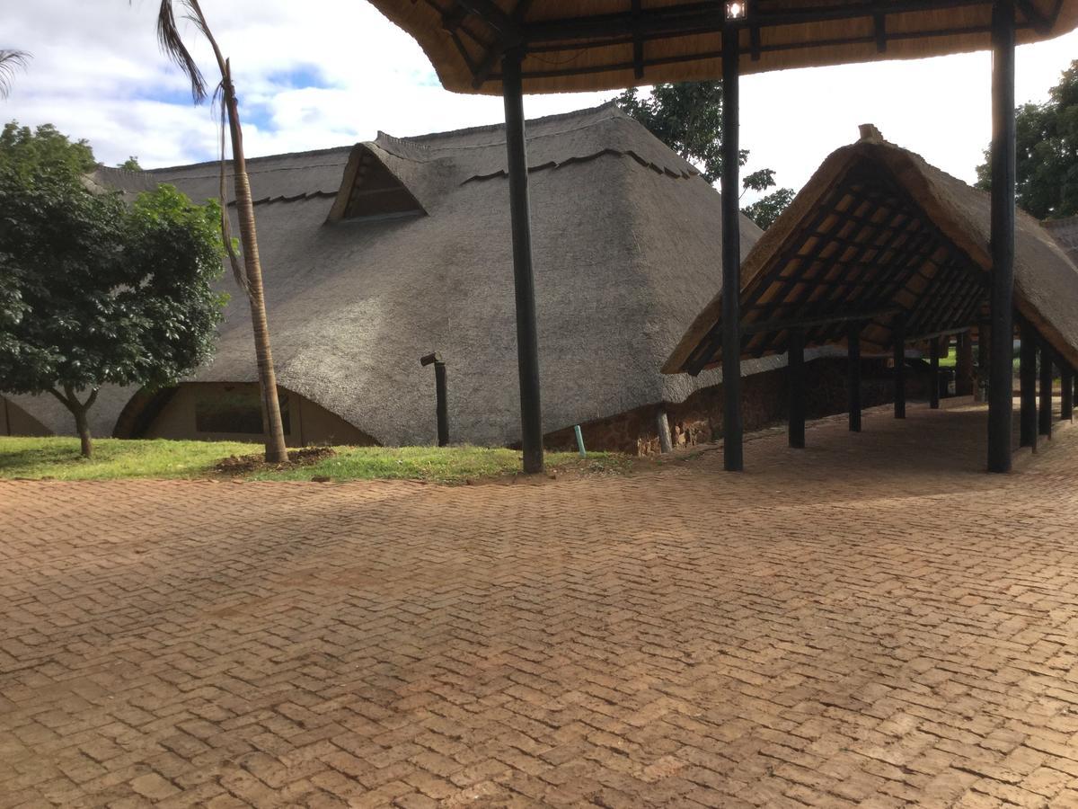 Manna Resorts Harare Exterior foto